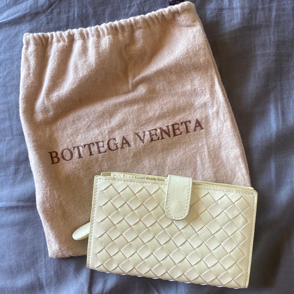 New Bottega Veneta Small Wallet With Duster